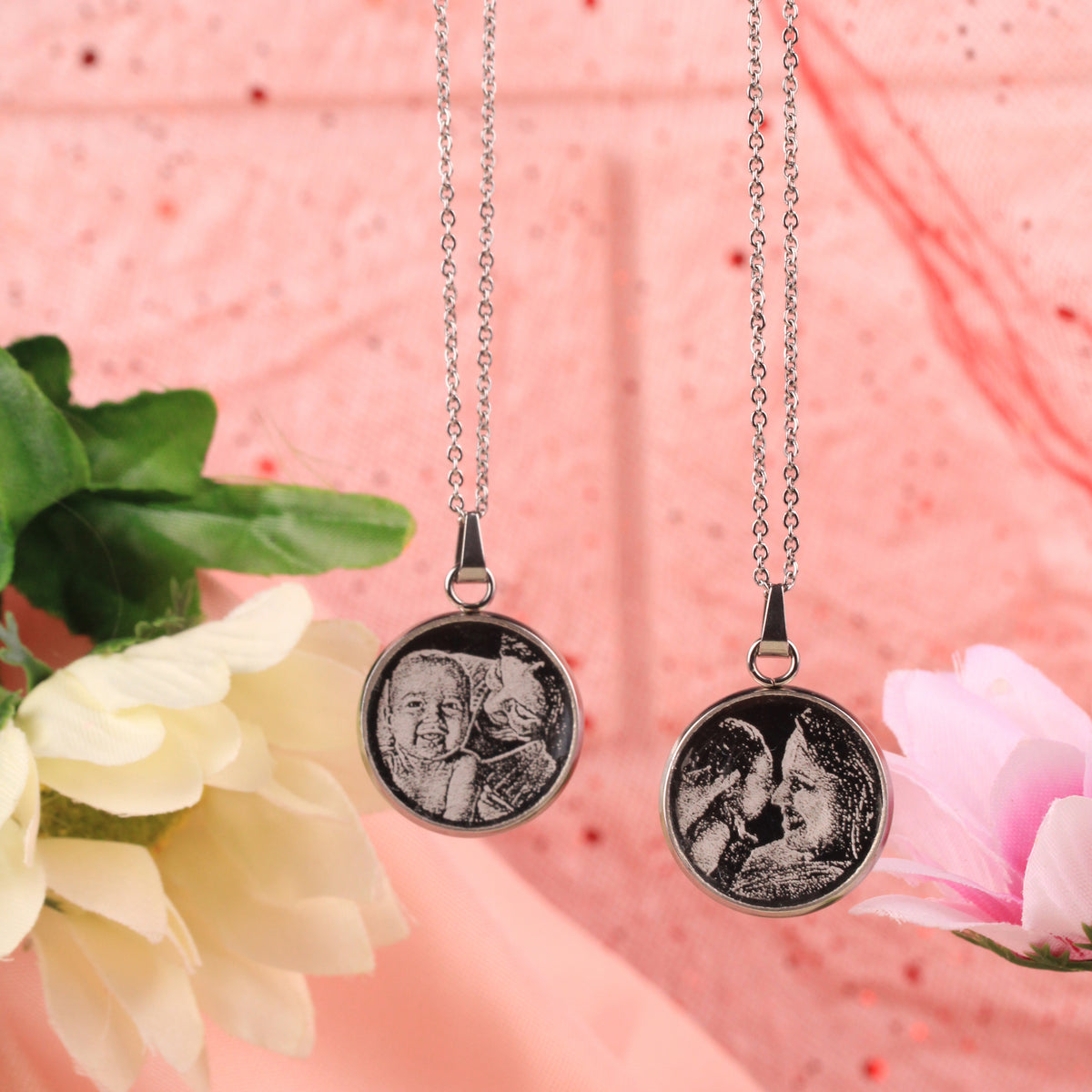 5PCS Personalized Stainless Silver Necklace - Laser-engraved - with Free 5pcs Personalized Red Synthetic Leather Pouch - FREE SHIPPING